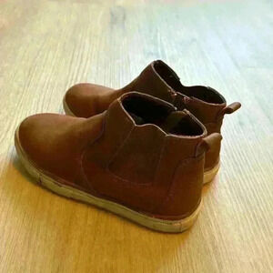 Nordstrom Rack boys shoes size 13